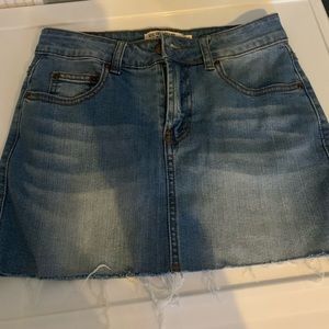 JEAN SKIRT NEVER WORN